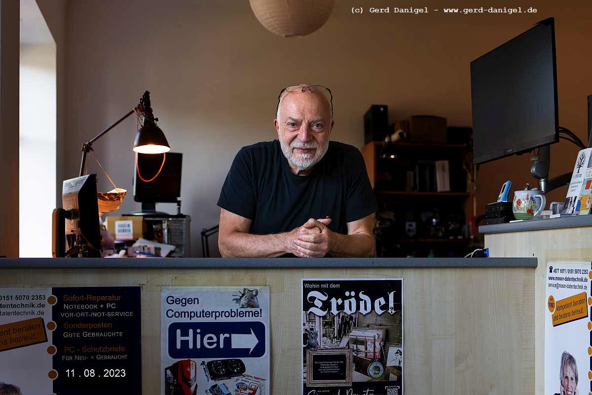 Der Meister in der Werkstatt - (c) Gerd Danigel - www.gerd-danigel.de